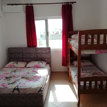 Araniti Apartment Velipoje Bagian luar foto