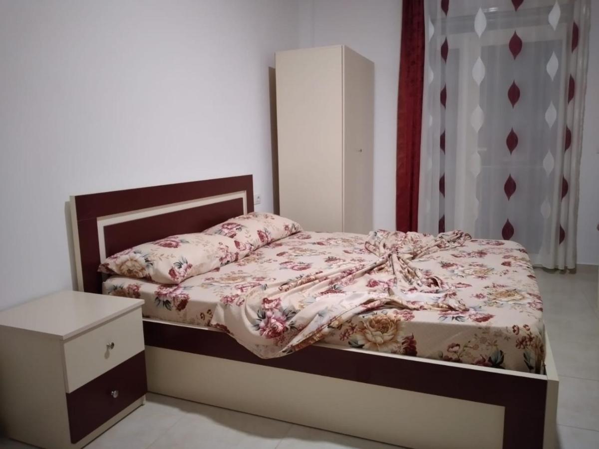 Araniti Apartment Velipoje Bagian luar foto
