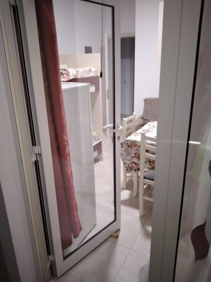 Araniti Apartment Velipoje Bagian luar foto