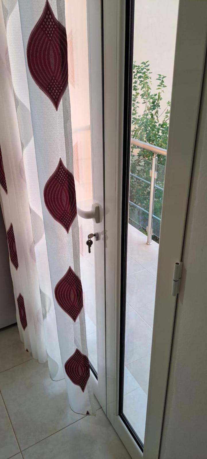 Araniti Apartment Velipoje Bagian luar foto