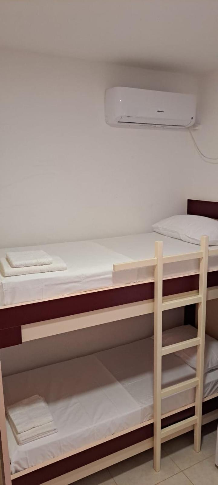 Araniti Apartment Velipoje Bagian luar foto
