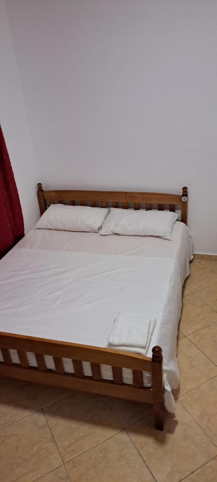 Araniti Apartment Velipoje Bagian luar foto
